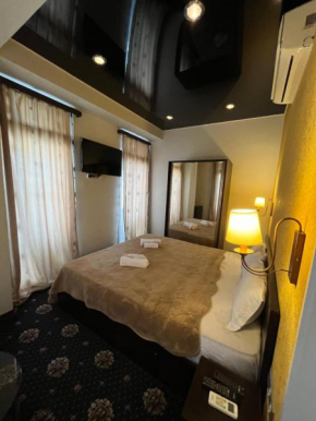 HOTEL NEW ROYAL